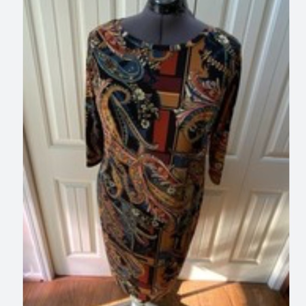 Beautiful Dress Size XS, pre owned $7.00
